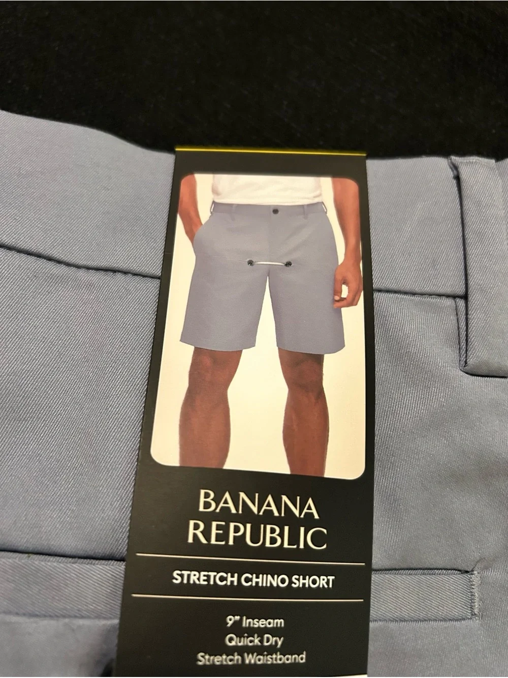 Banana Republic Men’s Flat-Front Shorts in Light Blue & Gray, size 32